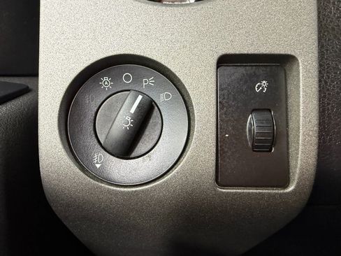 Used 2009 Ford F250 Lariat image 25