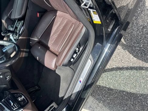 Used 2020 BMW 540i w/ Executive Package RWD image 18
