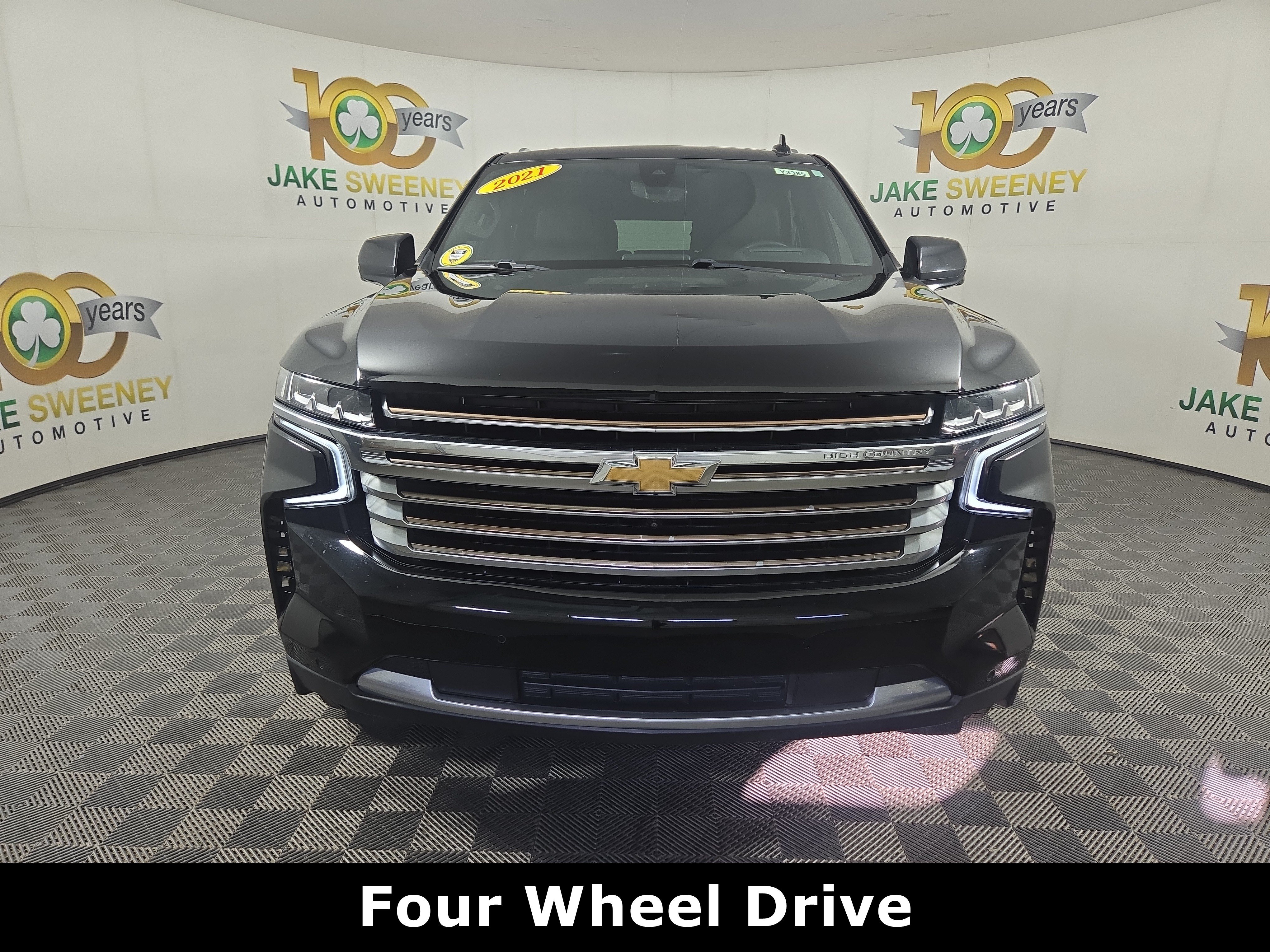 Used 2021 Chevrolet Tahoe High Country w/ Premium Package AWD/4WD image 2