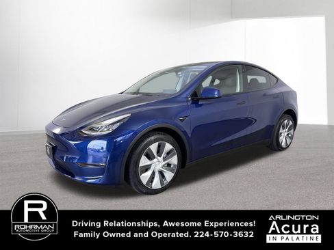 Used 2022 Tesla Model Y Long Range AWD/4WD image 2
