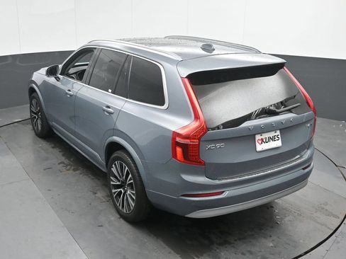 Used 2022 Volvo XC90 T6 Momentum w/ Climate Package AWD/4WD image 38