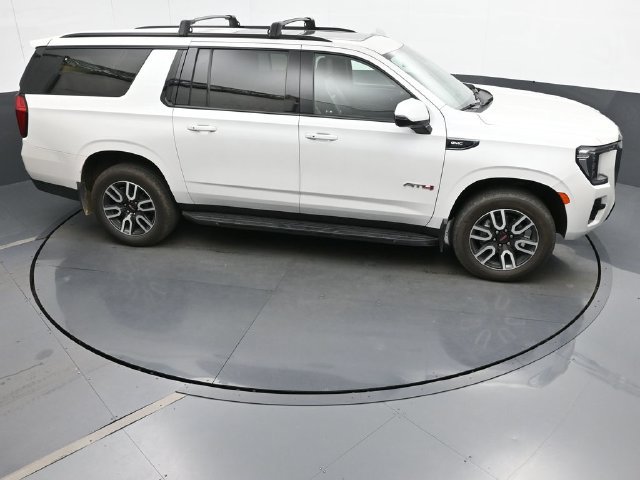 Used 2023 GMC Yukon XL AT4 AWD/4WD image 24