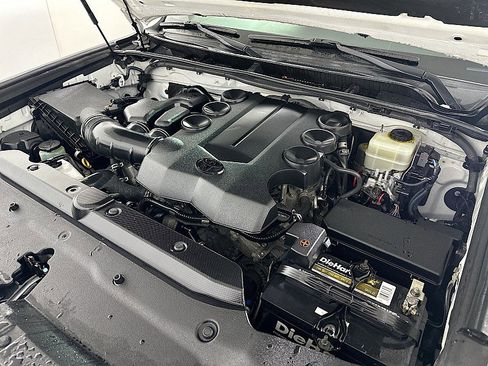 Used 2017 Toyota 4Runner SR5 Premium image 30