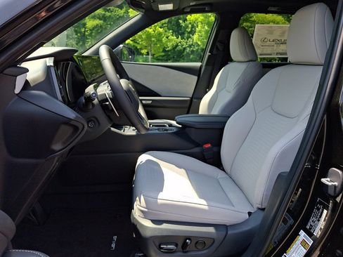 New 2026 Lexus TX 350 AWD image 9
