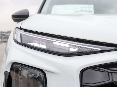 New 2026 Audi Q3 quattro 2.0T AWD/4WD image 9