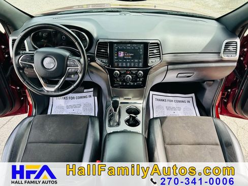 Used 2020 Jeep Grand Cherokee Laredo w/ Quick Order Package 2BN North AWD/4WD image 9