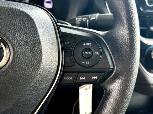 Used 2021 Toyota Corolla SE FWD image 18
