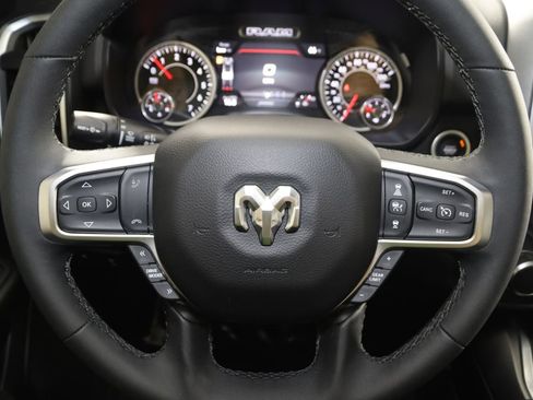Used 2025 RAM 1500 Big Horn AWD/4WD image 34