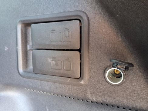 Used 2024 Chevrolet Equinox RS w/ RS Leather Package FWD image 28