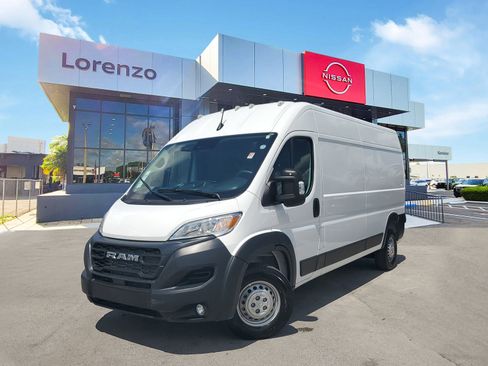 Used 2026 RAM ProMaster 2500 w/ Convenience Group FWD image 1