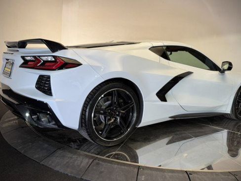 Used 2023 Chevrolet Corvette Stingray Premium Cpe w/ Z51 Performance Package image 24