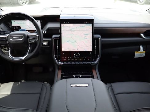 New 2026 GMC Yukon XL Denali w/ Denali Reserve Package AWD/4WD image 11