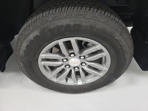 New 2025 Chevrolet Colorado LT w/ LT Convenience Package image 22