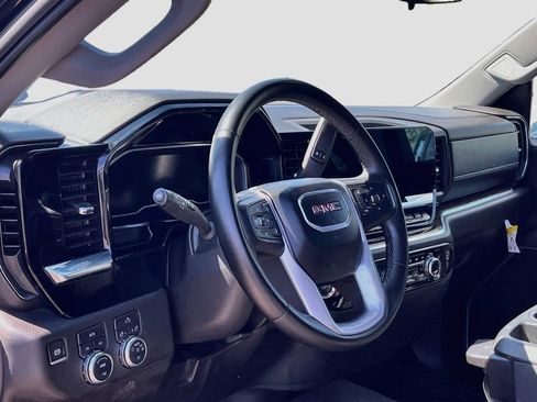 Used 2025 GMC Sierra 1500 Elevation AWD/4WD image 9
