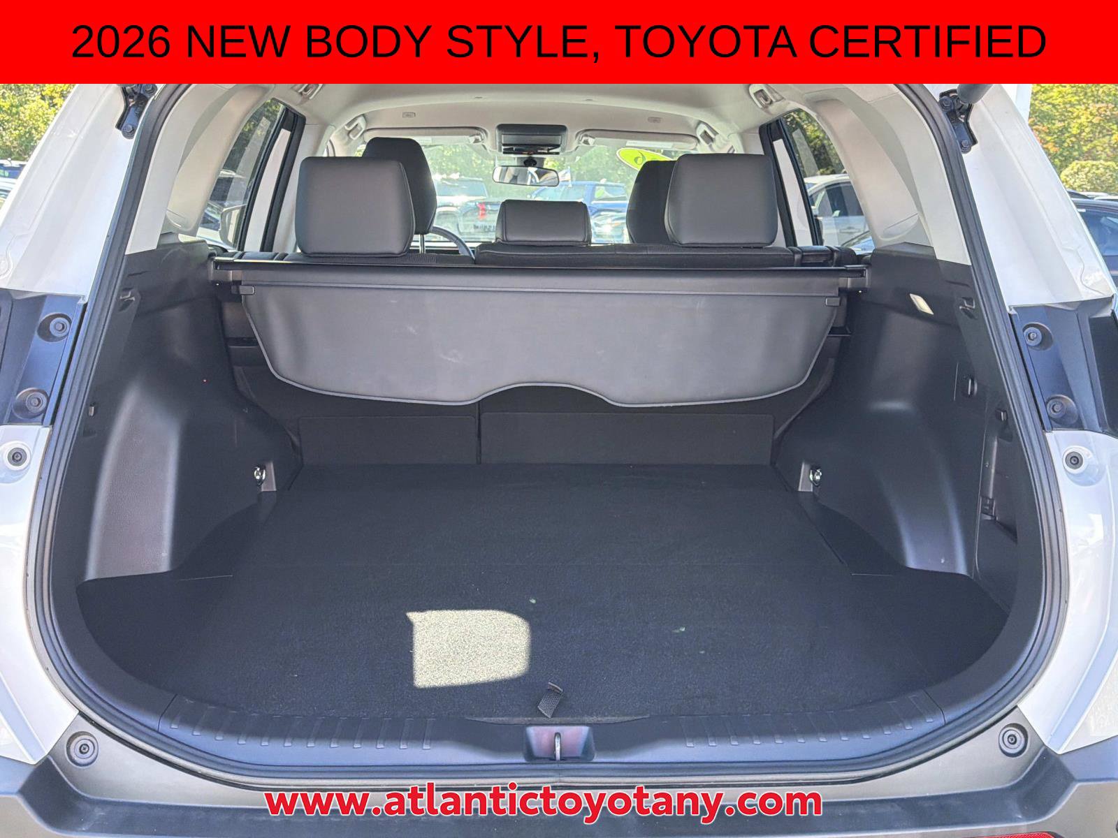 Used 2026 Toyota RAV4 XLE Premium AWD/4WD image 8