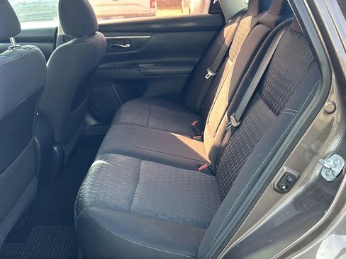 Used 2017 Nissan Altima 2.5 SV image 11