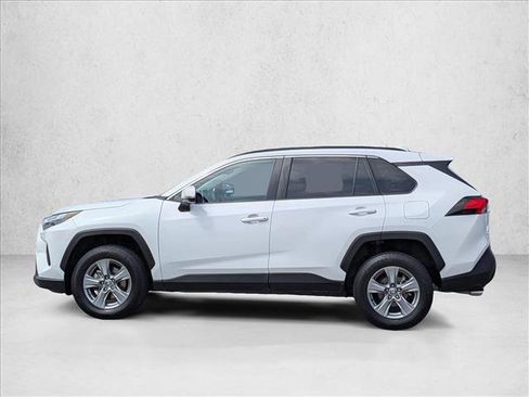 Used 2024 Toyota RAV4 XLE FWD image 9