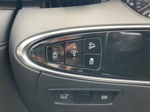 Used 2025 Genesis GV70 2.5T AWD/4WD image 15