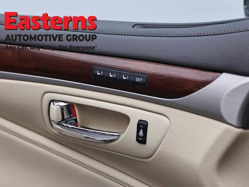 Used 2016 Lexus LS 460 AWD w/ Comfort Package image 23