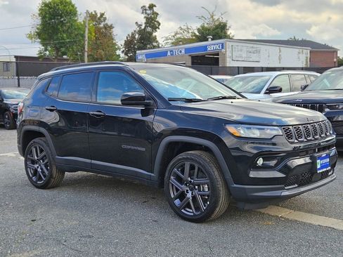 New 2025 Jeep Compass Limited w/ Sun & Sound Group image 7