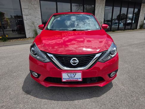 Used 2019 Nissan Sentra SR Turbo FWD image 14