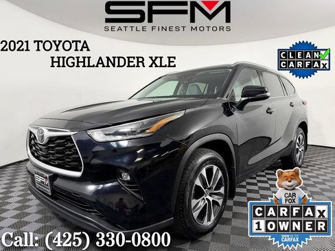 Used 2021 Toyota Highlander XLE AWD/4WD image 1