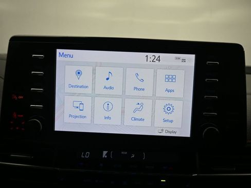 Used 2021 Toyota Sienna XSE FWD image 17