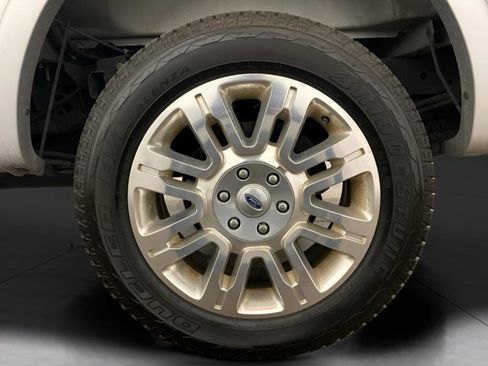 Used 2013 Ford F150 Platinum image 21