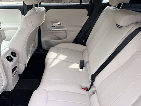 Used 2023 Mercedes-Benz GLA 250 image 30