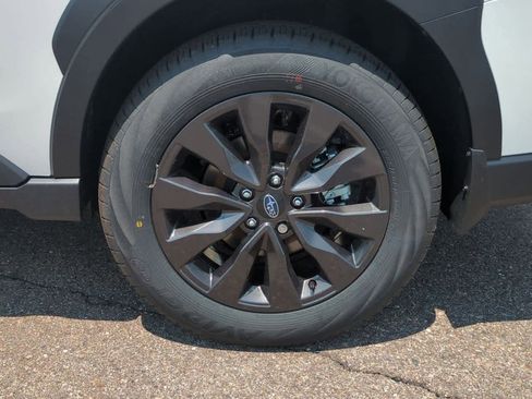Used 2025 Subaru Outback Onyx Edition image 13