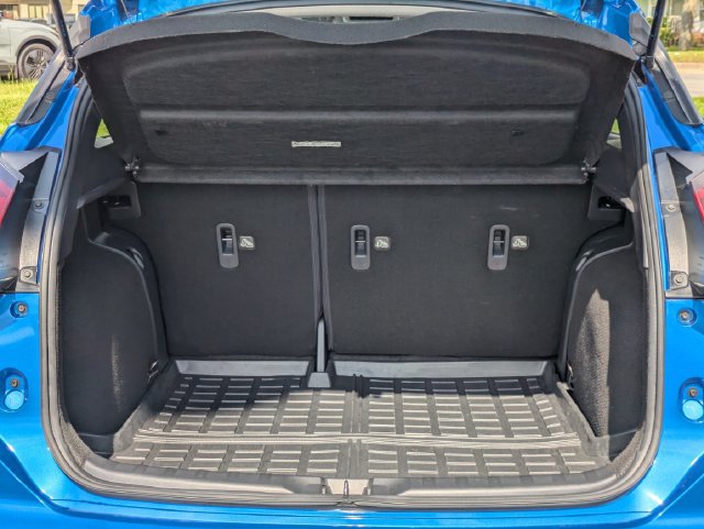 Used 2024 Nissan Kicks SR FWD image 17