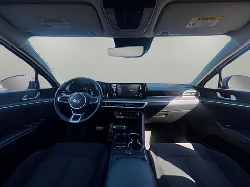 Used 2021 Kia K5 LXS image 26