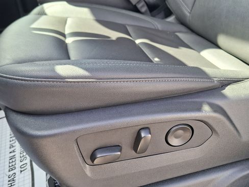 Used 2026 GMC Sierra 1500 SLT image 18