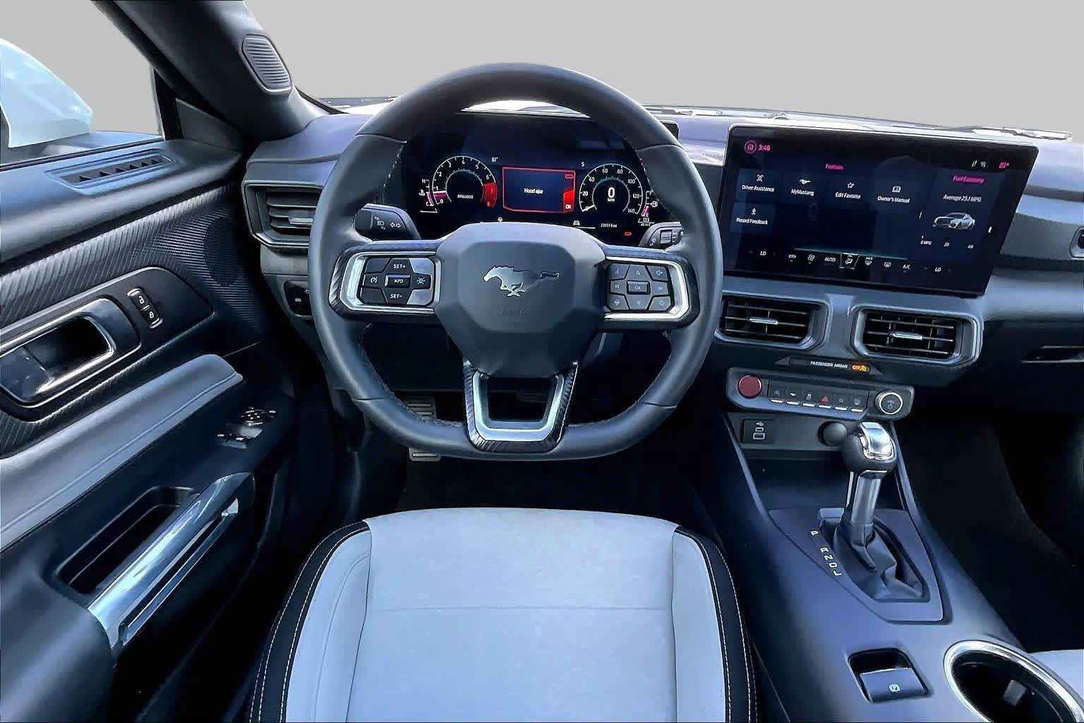 Used 2025 Ford Mustang Coupe RWD image 6