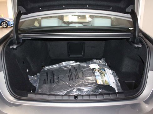 New 2026 BMW i7 eDrive50 image 8