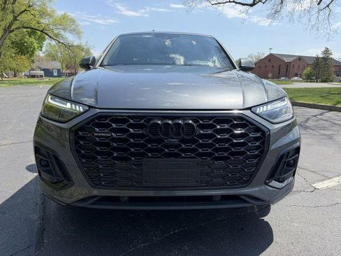 Used 2023 Audi Q5 2.0T Prestige w/ Prestige Package image 2