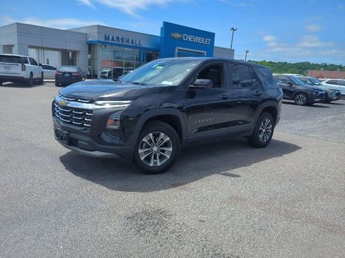 Used 2026 Chevrolet Equinox LT AWD/4WD image 5