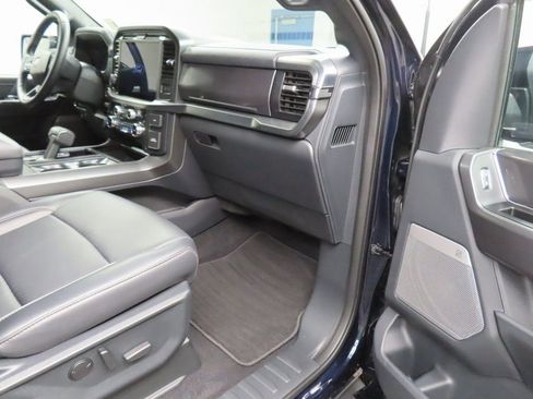 Used 2025 Ford F150 Lariat image 36