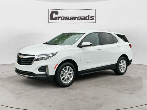 Used 2022 Chevrolet Equinox LT FWD image 1