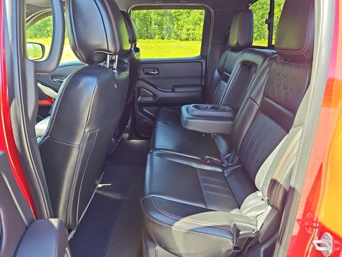 Certified 2023 Nissan Frontier PRO-4X w/ Pro-4X Premium Package AWD/4WD image 16