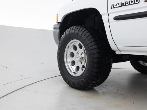 Used 2000 Dodge Ram 1500 Truck 2WD Quad Cab image 17