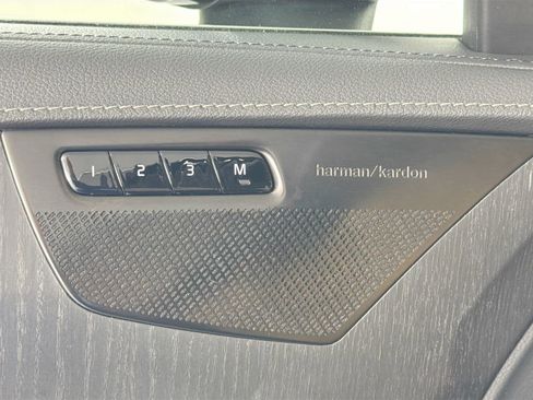 Certified 2023 Volvo XC90 B6 Ultimate w/ Protection Package Premier AWD/4WD image 19