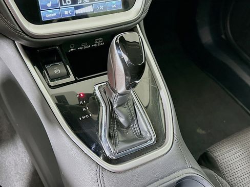 Used 2025 Subaru Outback Premium image 24