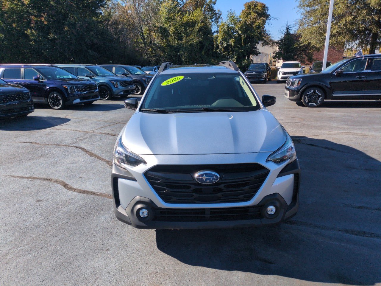 Used 2025 Subaru Outback Onyx Edition w/ Popular Package #2 AWD/4WD image 2
