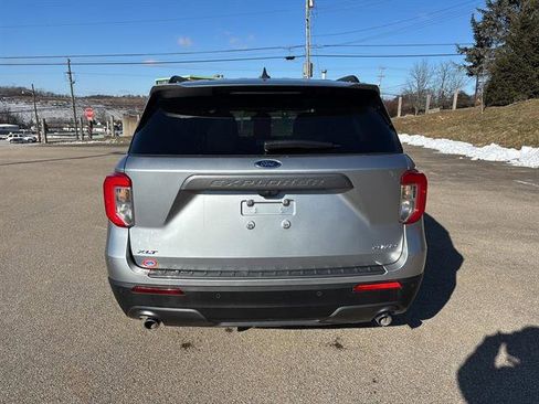 Certified 2024 Ford Explorer XLT w/ Equipment Group 202A image 3