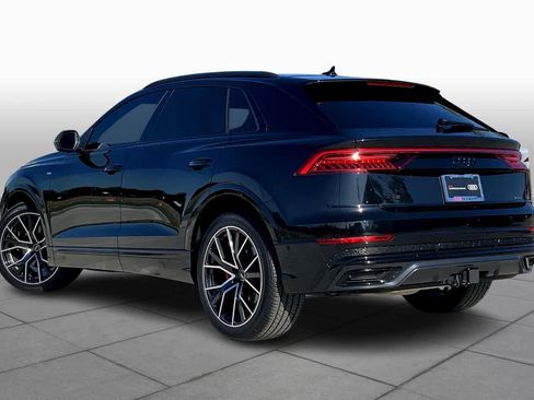 Used 2023 Audi Q8 Prestige w/ Prestige Package image 11