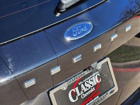 Used 2024 Ford Escape ST-Line w/ Tech Pack #1 image 9