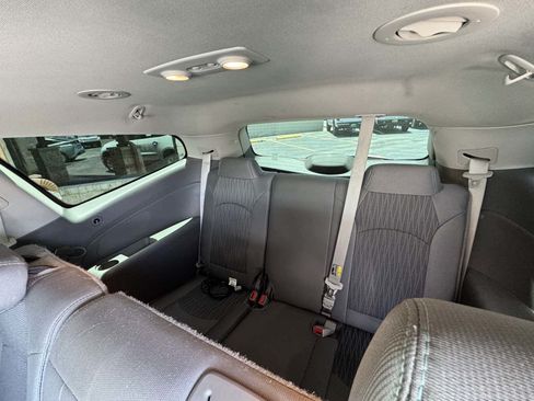 Used 2017 Chevrolet Traverse LS FWD image 6