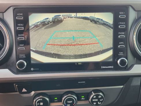 Used 2020 Toyota Tacoma SR5 w/ SR5 Appearance Package (SM) RWD image 17