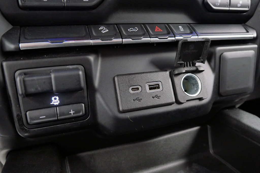 Used 2021 Chevrolet Silverado 1500 LT Trail Boss w/ Bed Protection Package AWD/4WD image 28